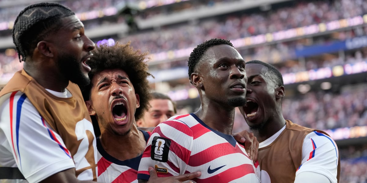 Winners USA and Australia atop of Group D
