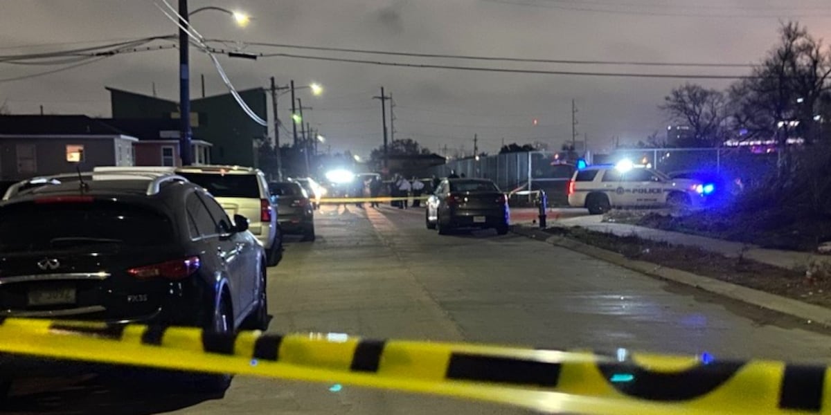 Mass shooting on South Rocheblave Street leaves 4 men wounded, NOPD says