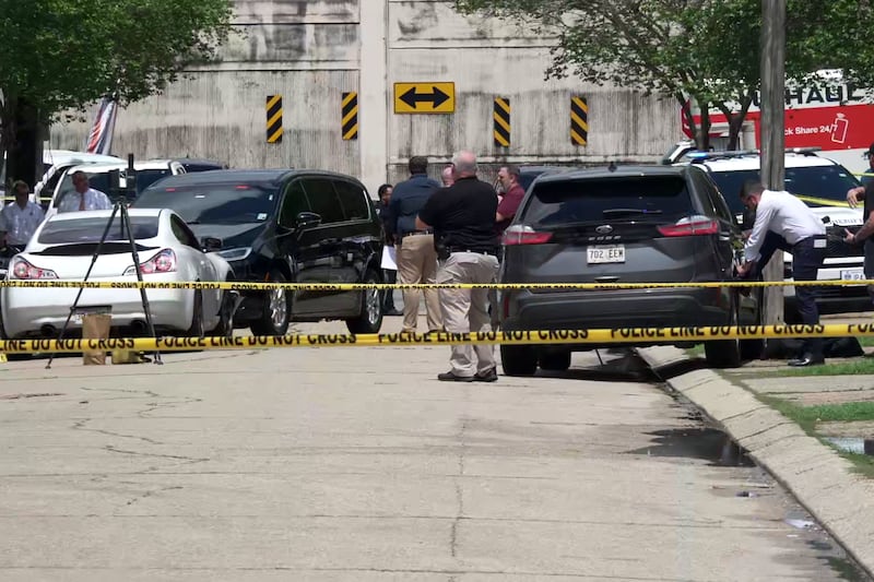 JPSO: Suspect rammed deputy van before armed man was shot in Metairie