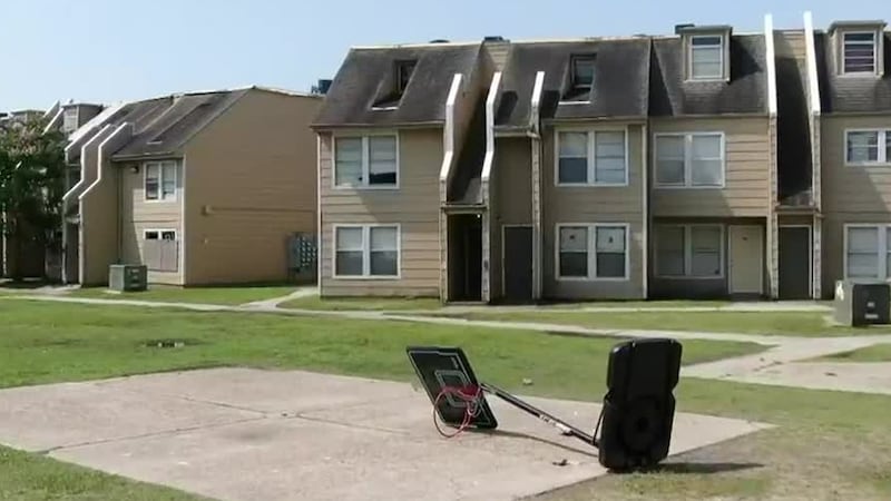 Fox 8 Defenders: Willows tenants must move out as new owner plans major renovation