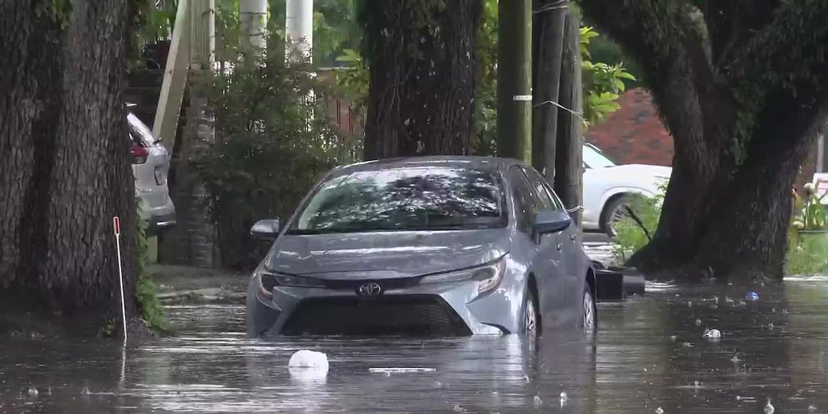 New Orleans businesses demand answers after pump failures worsen flooding