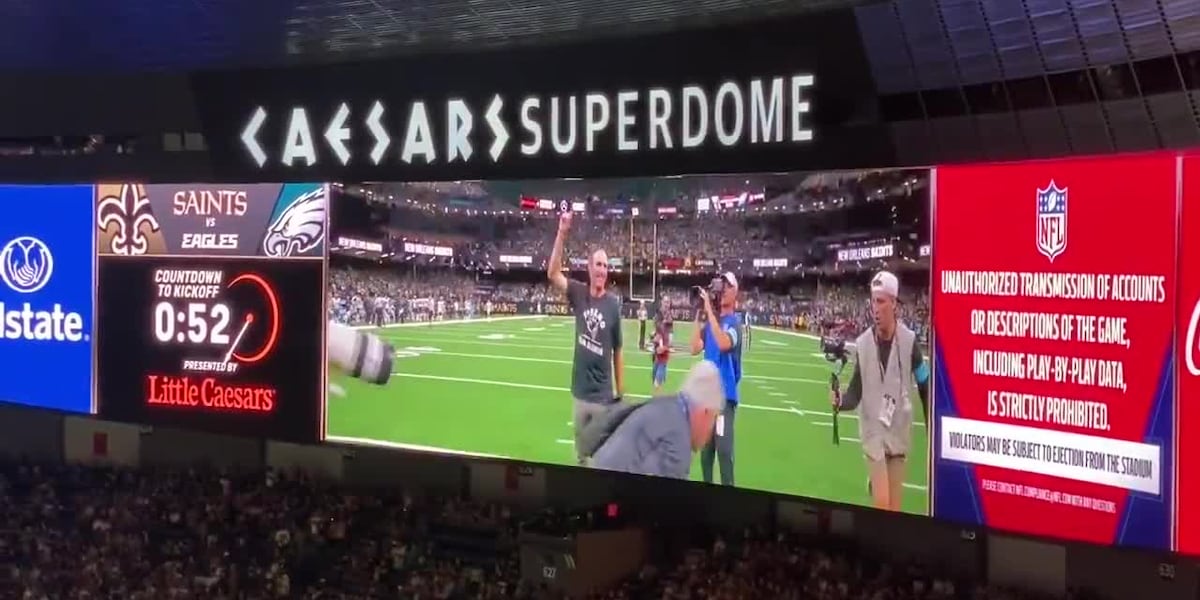 WATCH: Drew Brees leads Who Dat chant before Saints-Eagles showdown