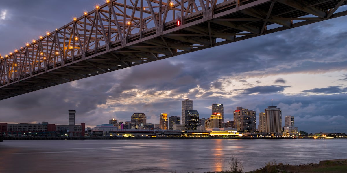 Auditor: New Orleans faces $700M pension hole; warns sanitation fees could rise