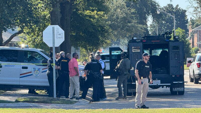 SWAT team deployed to W Esplanade and N Turnbull Drive in Metairie on Thurs., Oct. 24.