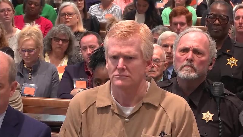Alex Murdaugh returns to SC court Friday as lawyers dispute DNA and ballistics evidence ahead...
